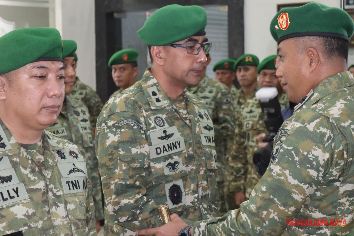 Sertijab Pejabat Staf Korem 052/Wijayakrama, Danrem Tekankan Profesionalisme dan Loyalitas Pengabdian