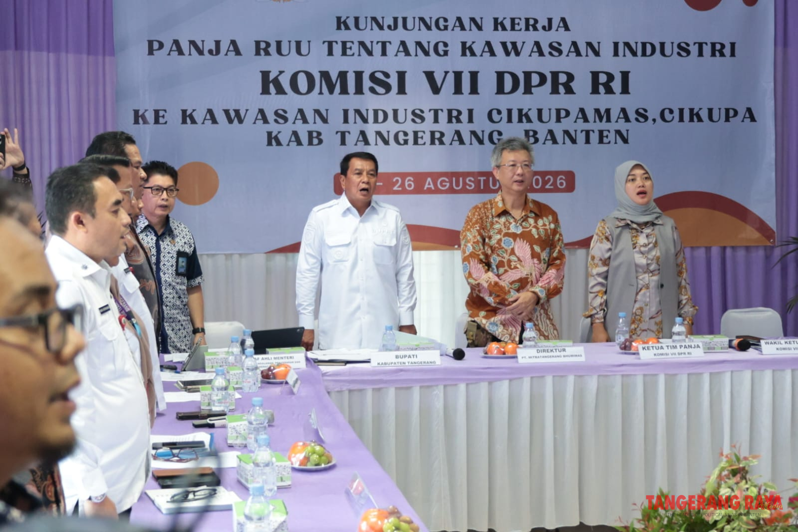 Komisi VII dan Bupati Bahas Regulasi Industri