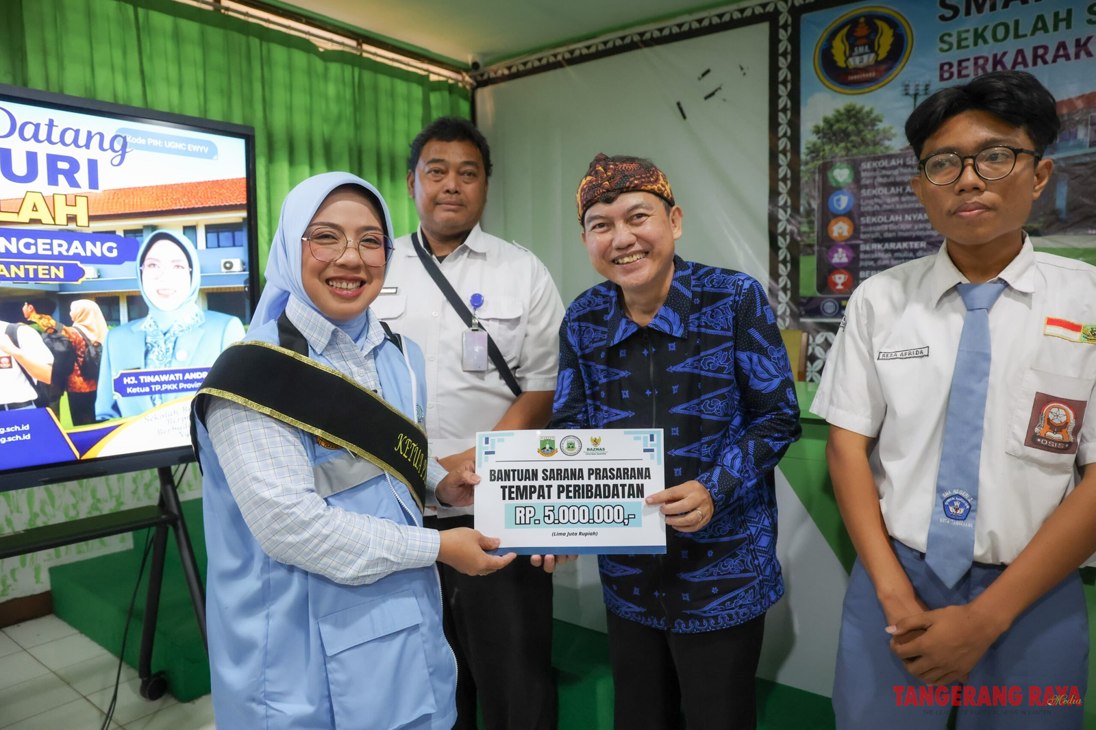 Tinawati Apresiasi Budaya Sehat di SMAN 2 Tangerang