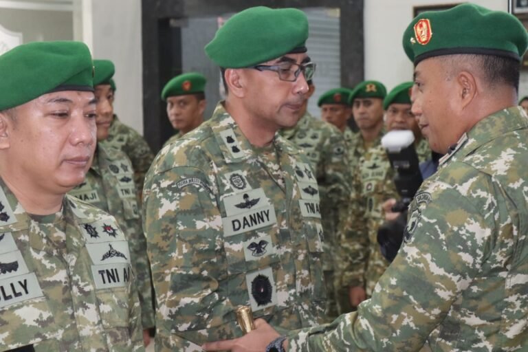 Sertijab Pejabat Staf Korem 052/Wijayakrama, Danrem Tekankan Profesionalisme dan Loyalitas Pengabdian