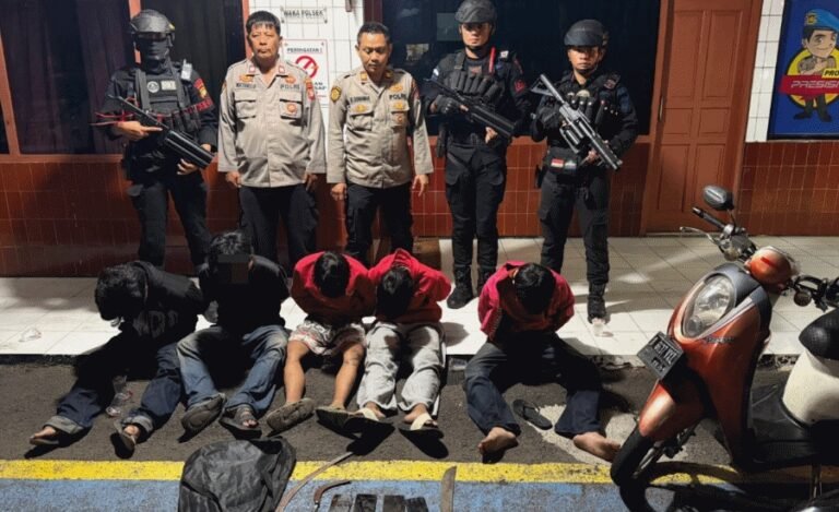 Brimob Gagalkan Dugaan Tawuran di Ciputat Timur