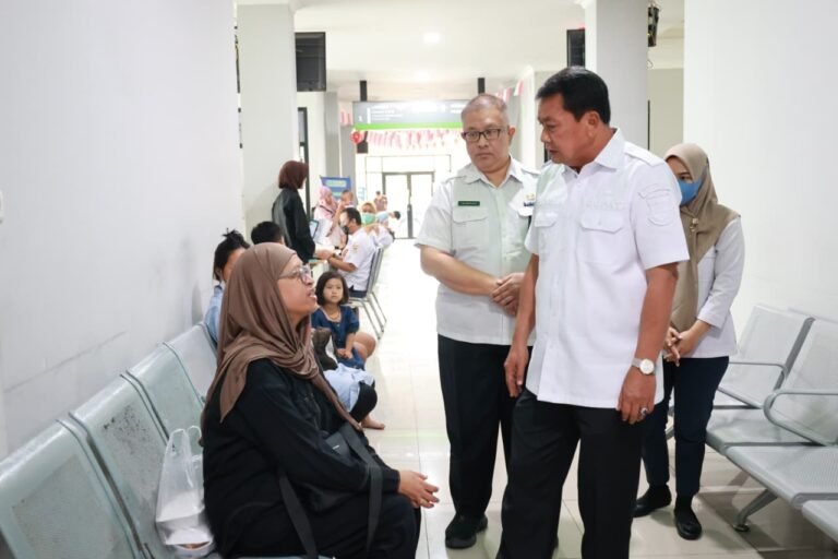 Bupati Cek Puskesmas, Soroti Kebersihan dan Layanan