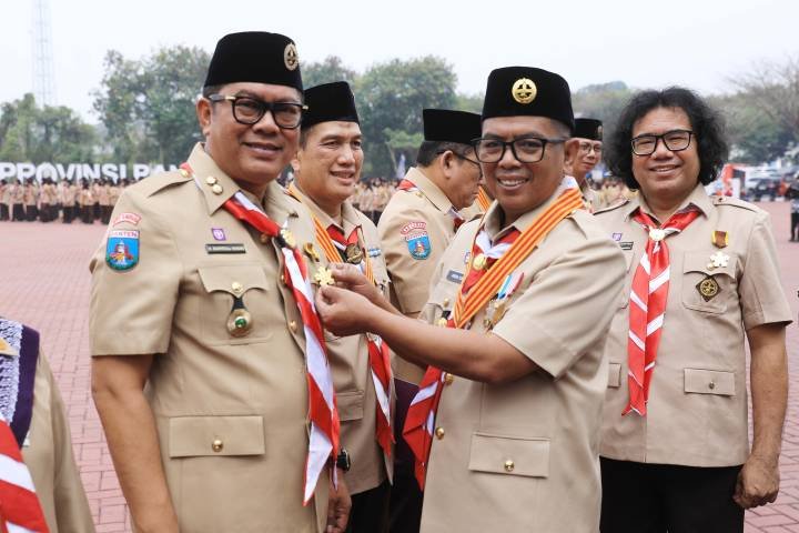 Maryono Raih Lencana Dharma Bakti Pramuka