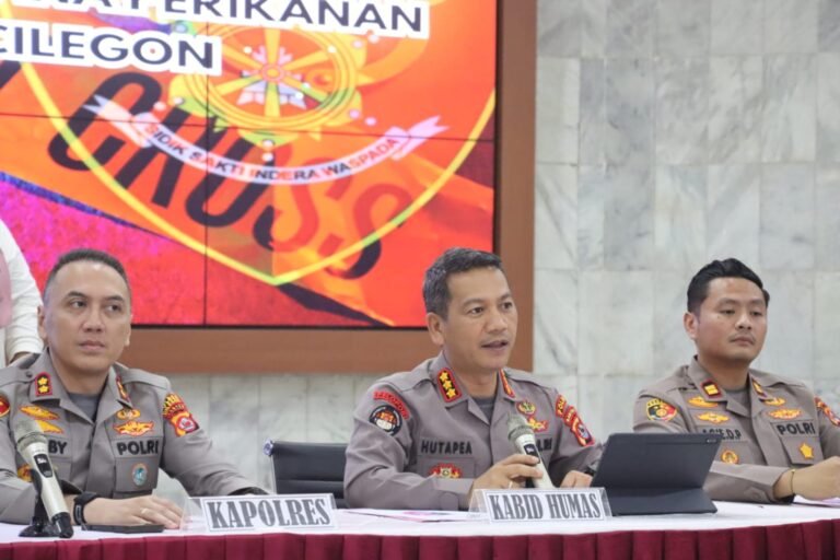 Polda Banten Bongkar Penyelundupan 222 Ribu BBL