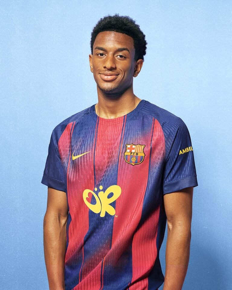 Alejandro Balde Tetap Bertahan di Barcelona