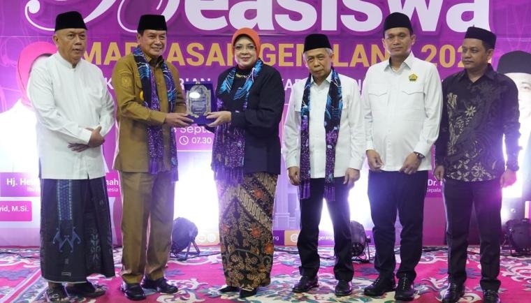 40 Guru Madrasah Dapat Beasiswa Kuliah Gratis