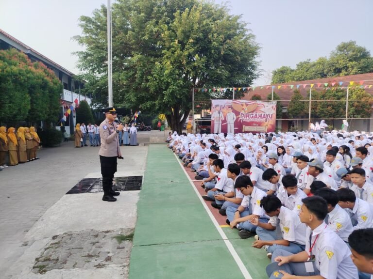 Polisi Sasar Pemuda dan Pelajar di Cisauk-Pagedangan