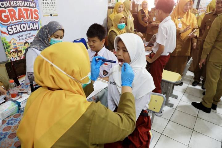 Capaian Imunisasi Kota Tangerang Tembus 76,5 %