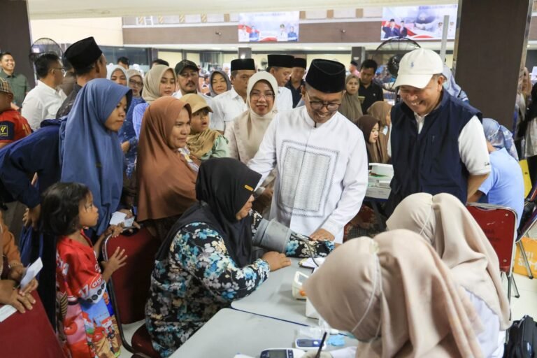 Hemat Rp600 Ribu, Warga Serbu Cek Kesehatan Gratis