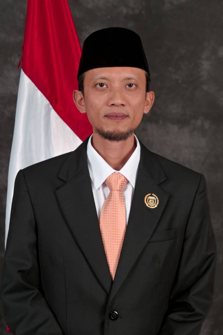 Pasar Swalayan Ditata, Usaha Kecil Dilindungi