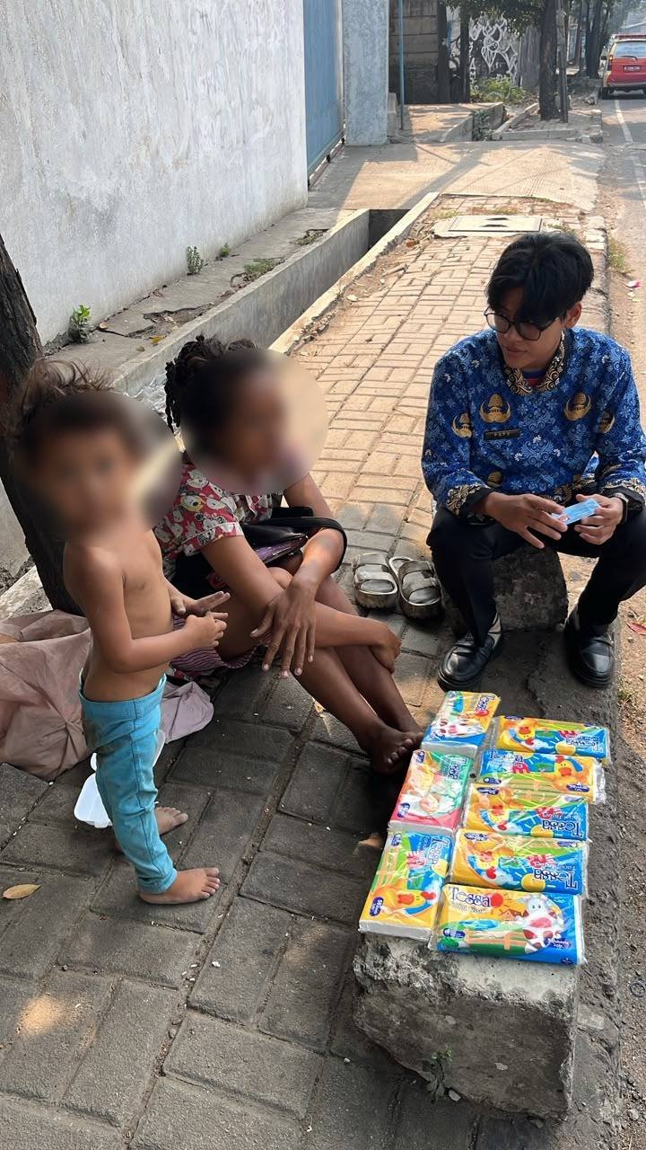 Dinsos “Buru” Keluarga Ibu dan Anak Terlantar