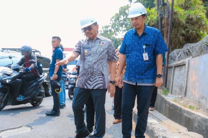 Sachrudin Minta Perbaikan Jalan Teuku Umar Segera Dituntaskan